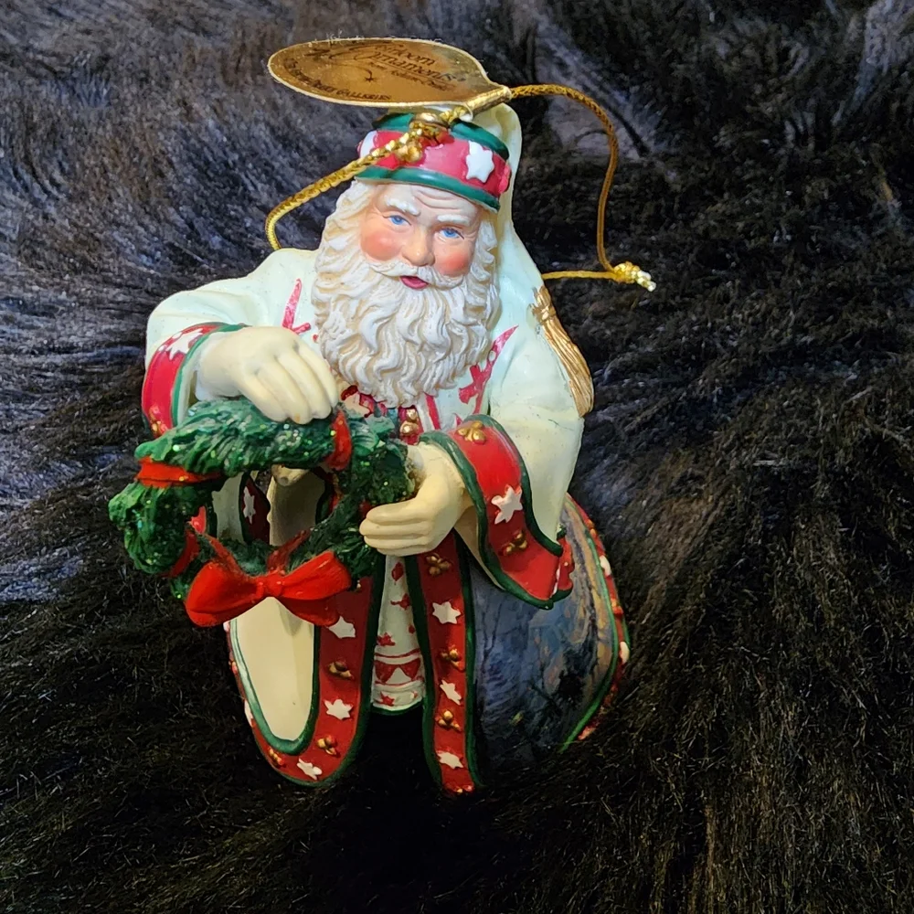 Set of 2 Thomas Kinkade Old World Santa Ornaments by Heirloom Ornaments